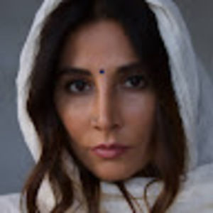 Meet your Posher, Monica